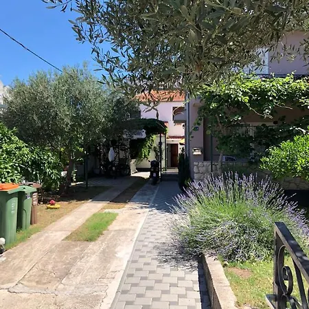 Apartman Barbara Biograd Na Moru Exterior foto